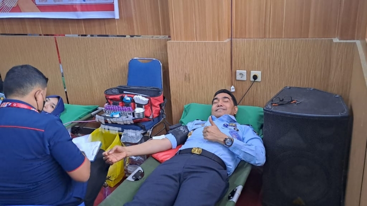 Sambut HDKD ke-78, Kanwil Kemenkumham Sultra Gelar Bakti Sosial Donor Darah